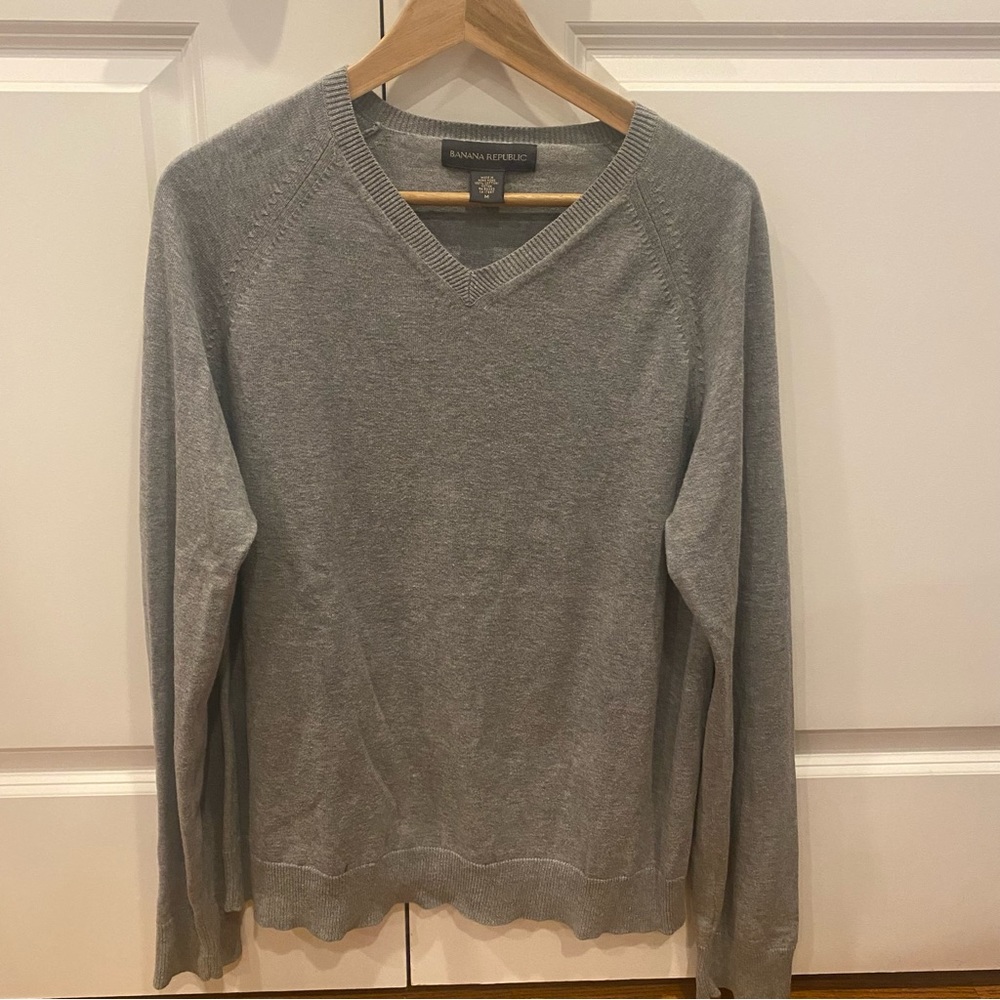 BANANA REPUBLIC Men’s Gray 100% Cotton V-neck Sweater